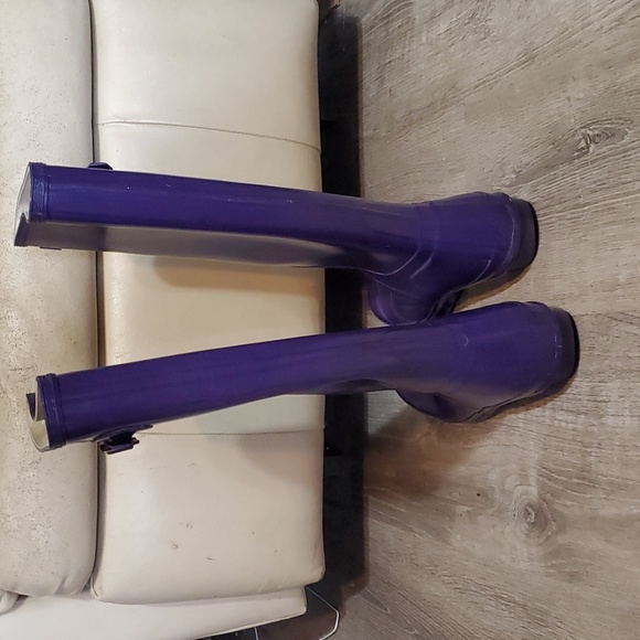 Hunter Tall Gloss Rain Boots 8 - Picture 3 of 7